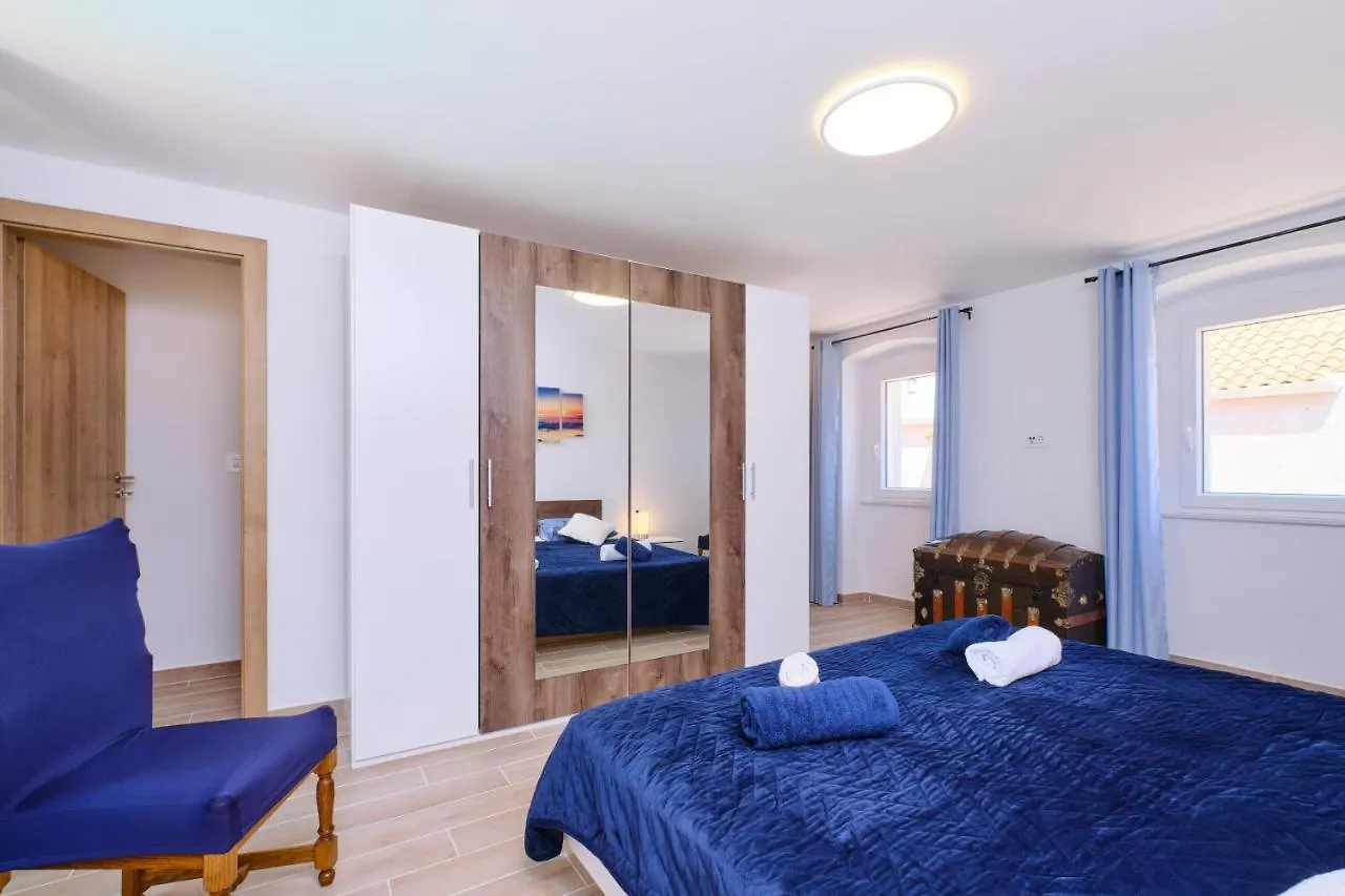 Apartment Kaleta Sveti Jakov 0*,  Kroatien
